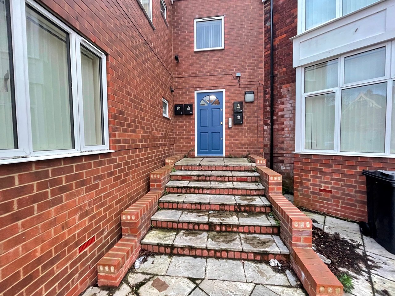 Grimsby 1 Bed Flat, Hainton Avenue, DN32 To Rent Now for £450.00 p/m