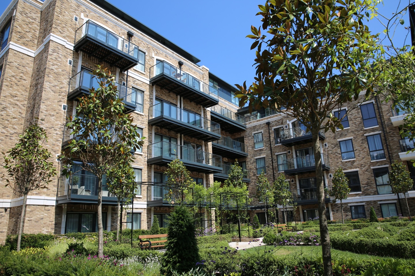 Chiswick 2 Bed Flat, Renaissance Square Apartments, W4 To Rent Now