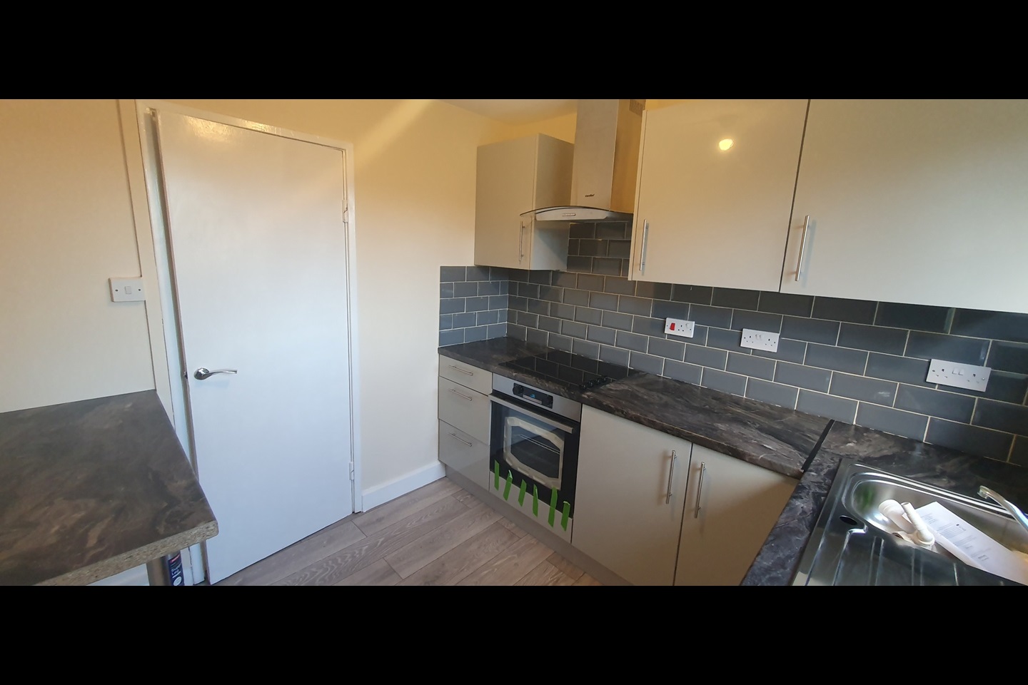 Gosport 3 Bed Flat, Mandarin Way, PO13 To Rent Now for £1,095.00 p/m