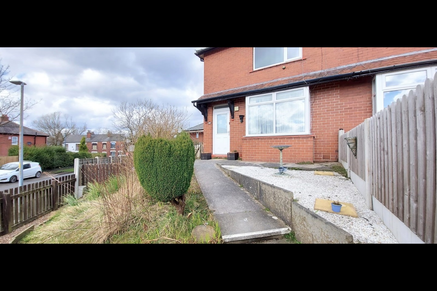 Stalybridge 2 Bed SemiDetached House, North Avenue, SK15 To Rent