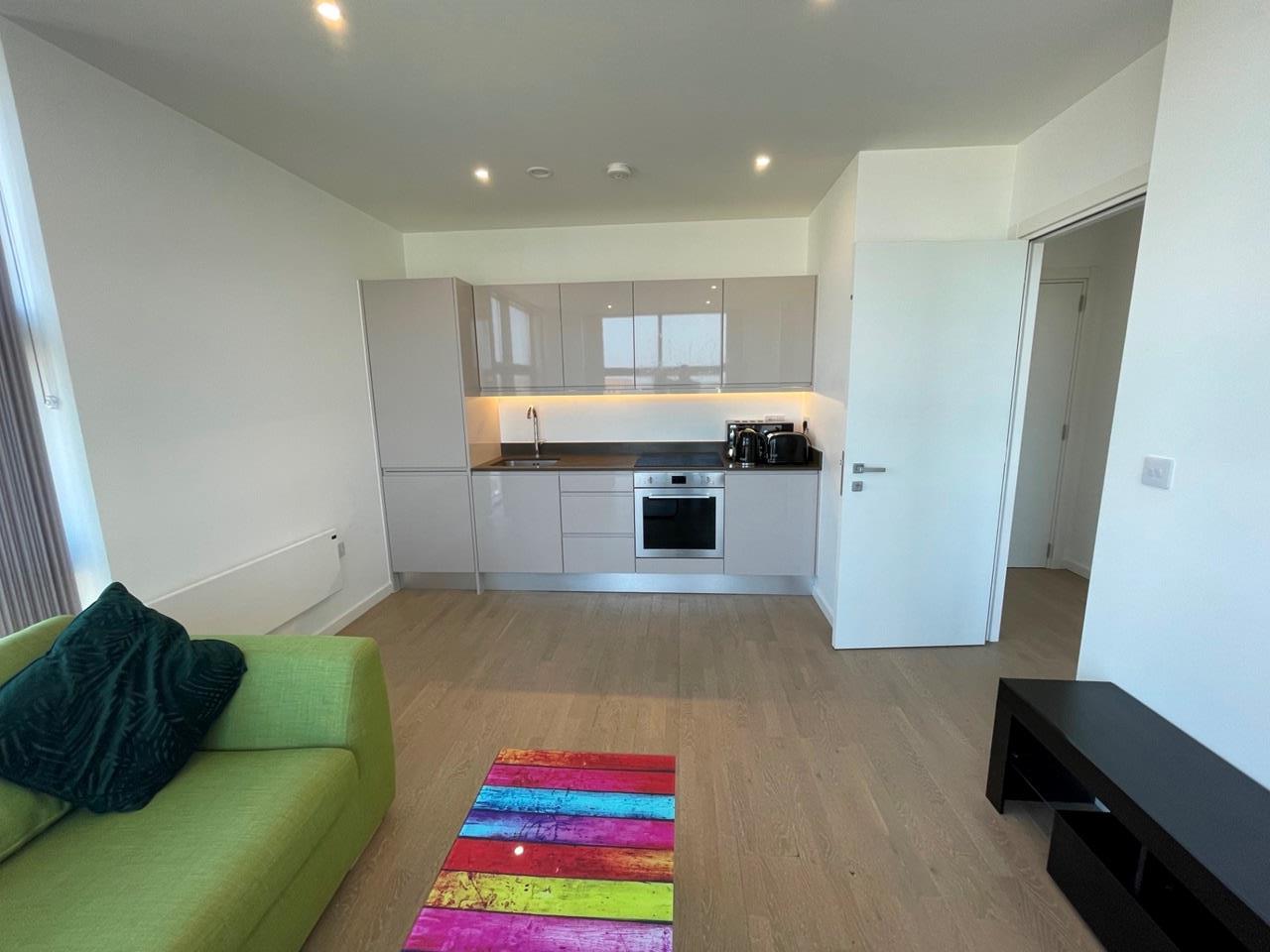 Milton Keynes 1 Bed Flat, Medina House, MK9 To Rent Now for £1,400.