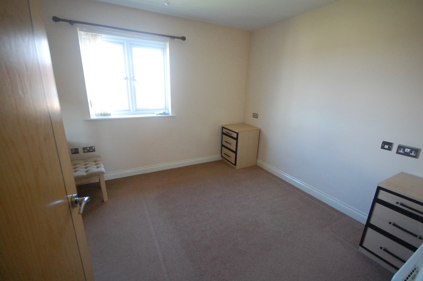 Westhoughton, Bolton 2 Bed Flat, Kirkhill Grange, BL5 To Rent Now