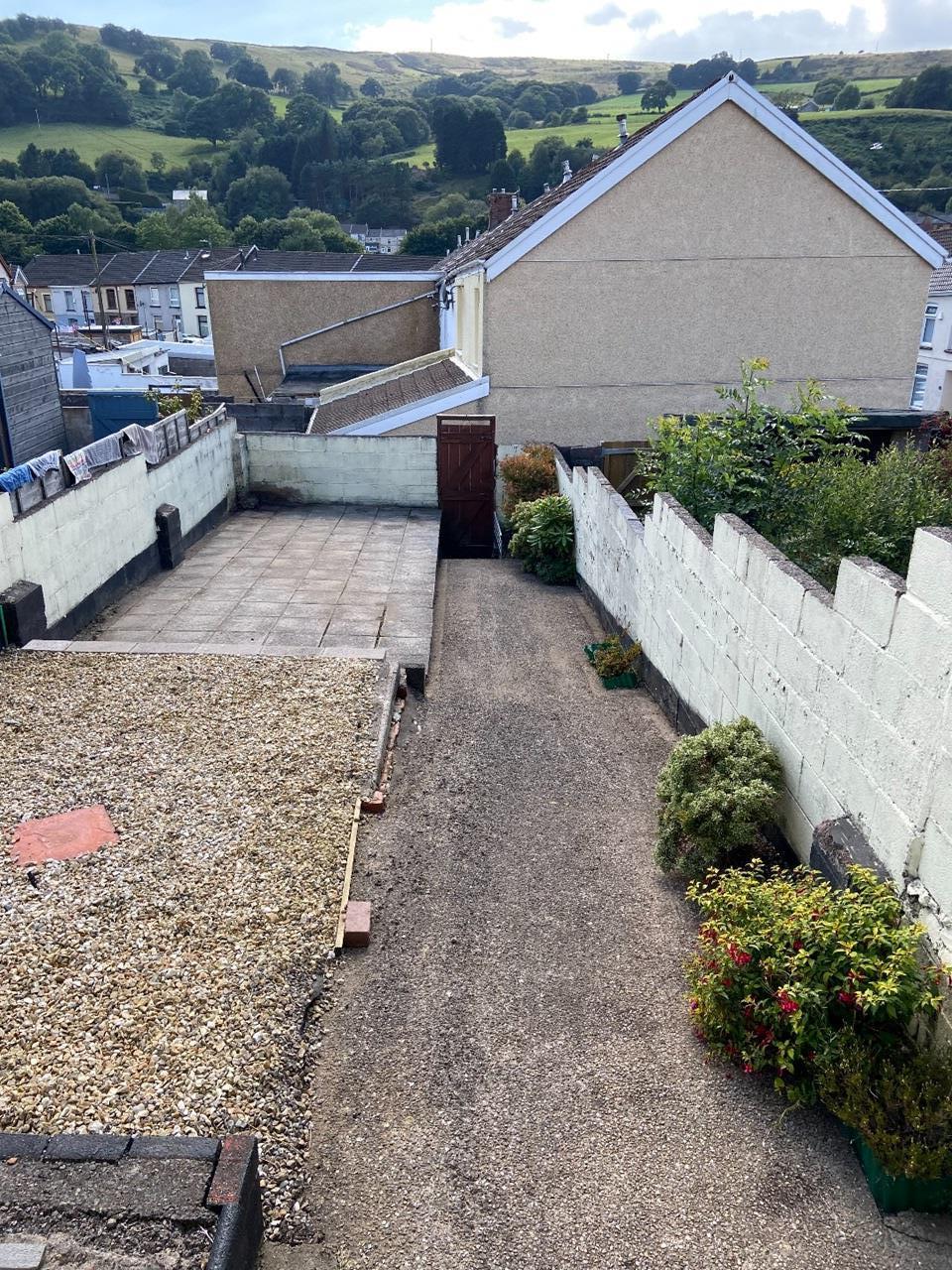 Tonypandy 3 Bed Terraced House, Amos Hill, CF40 To Rent Now for £695.00 p/m