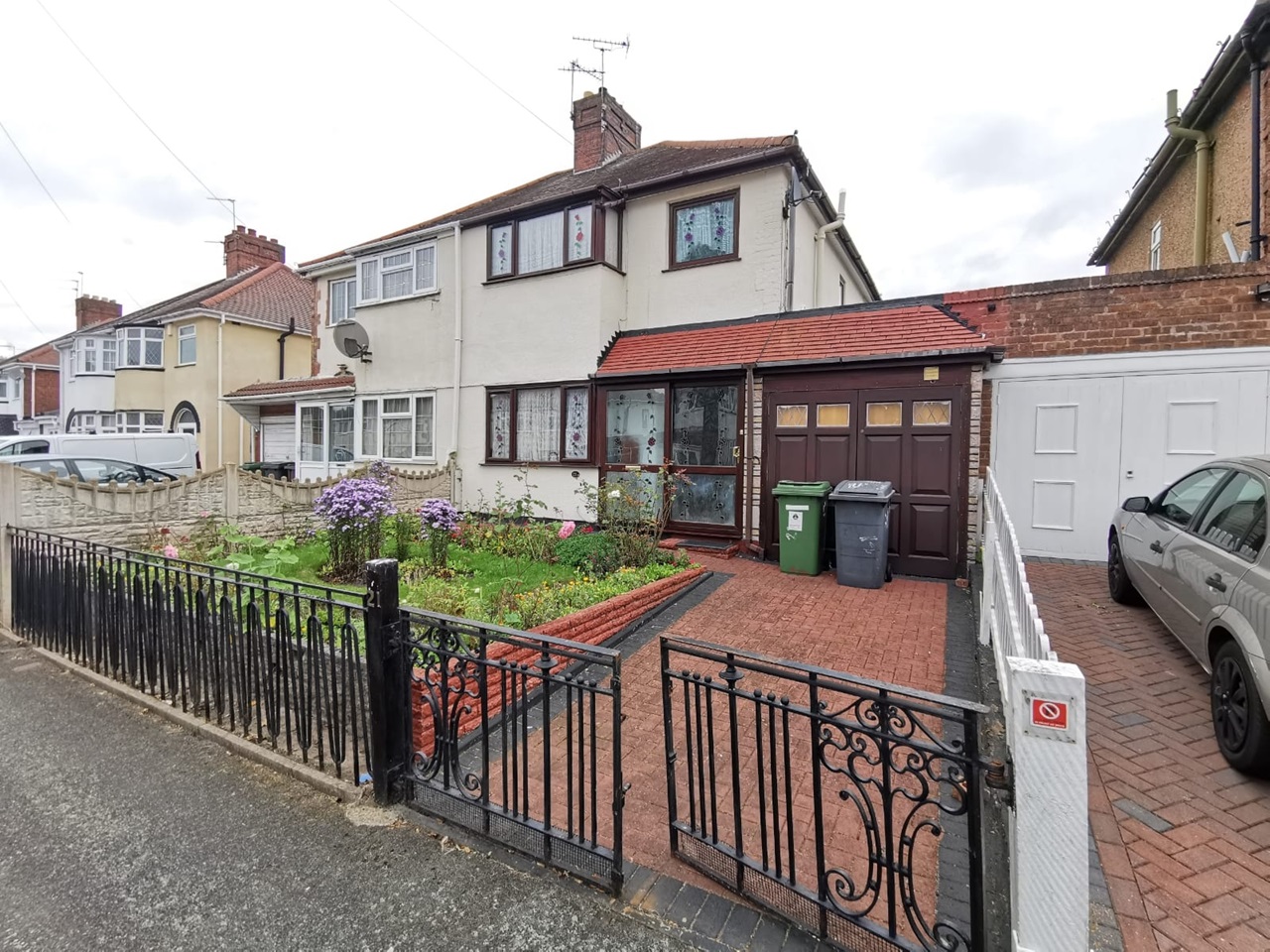 Wolverhampton 3 Bed SemiDetached House, Norbury Road, WV10 To Rent