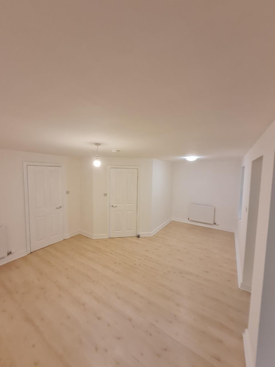 Hyde 1 Bed Flat, Gee Cross, SK14 To Rent Now for £700.00 p/m