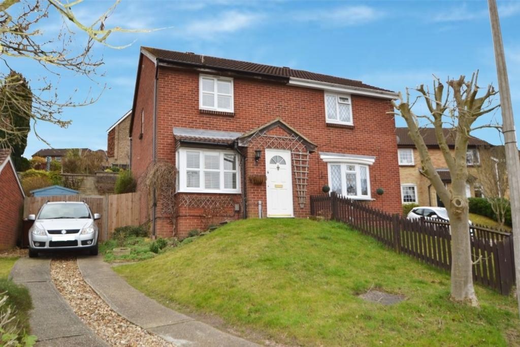 Chatham 3 Bed SemiDetached House, Romney Road, ME5 To Rent Now for