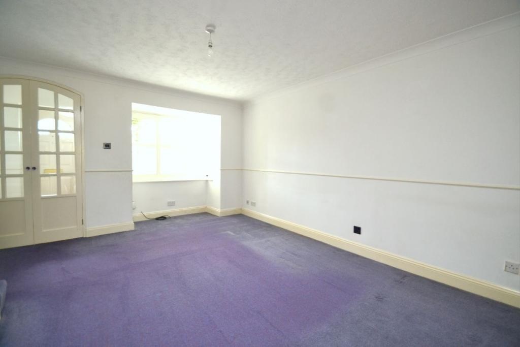 Chatham 3 Bed SemiDetached House, Romney Road, ME5 To Rent Now for