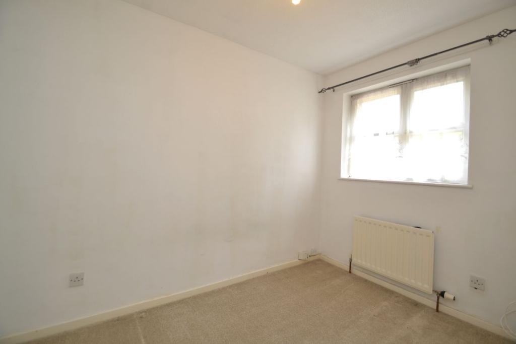 Chatham 3 Bed SemiDetached House, Romney Road, ME5 To Rent Now for