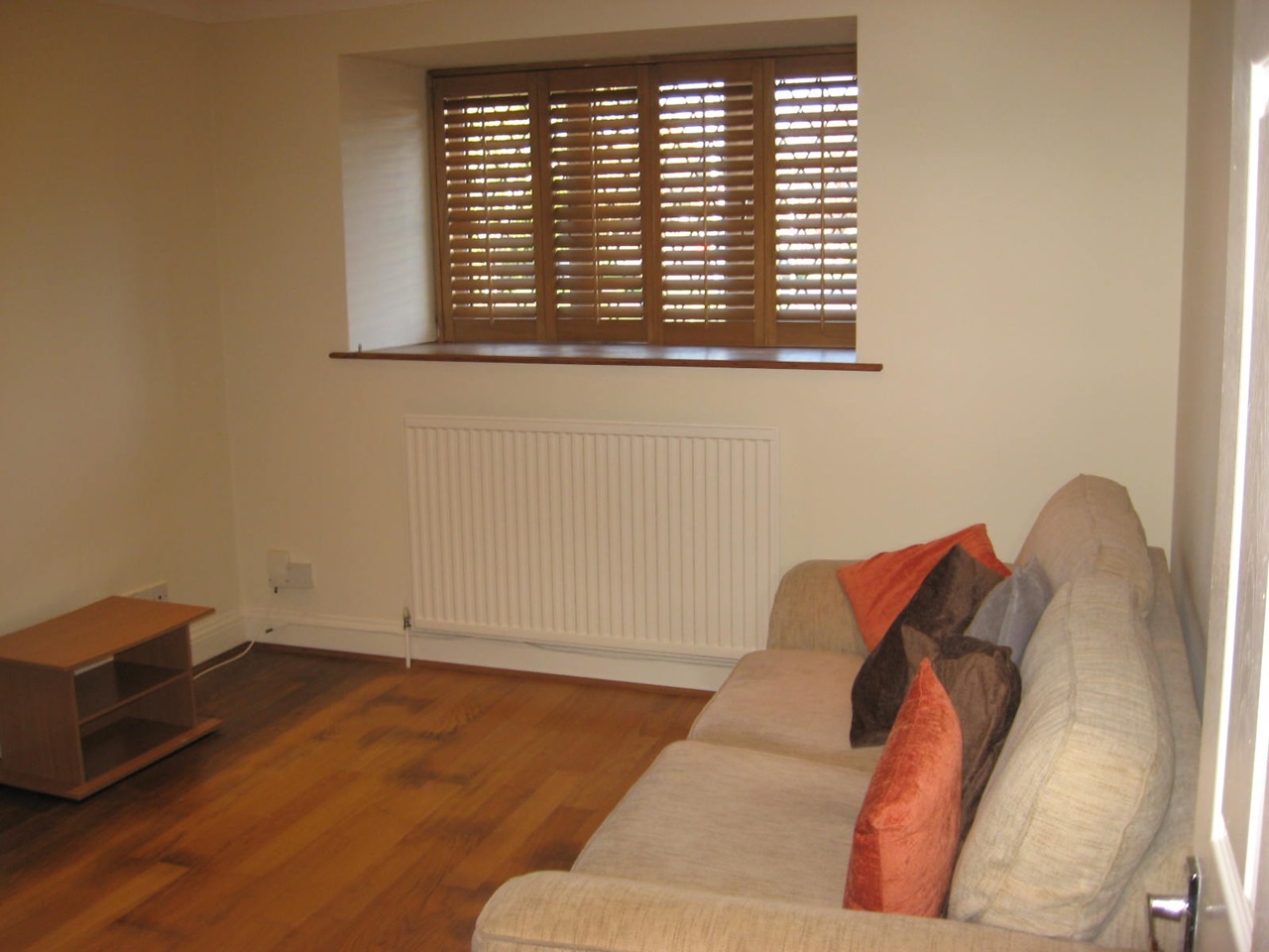 London Colney 1 Bed Flat, St Annes Road, AL2 To Rent Now for £945.