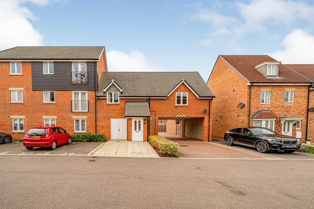 Aylesbury 2 Bed Terraced House, Aylesbury, HP18 To Rent Now for £