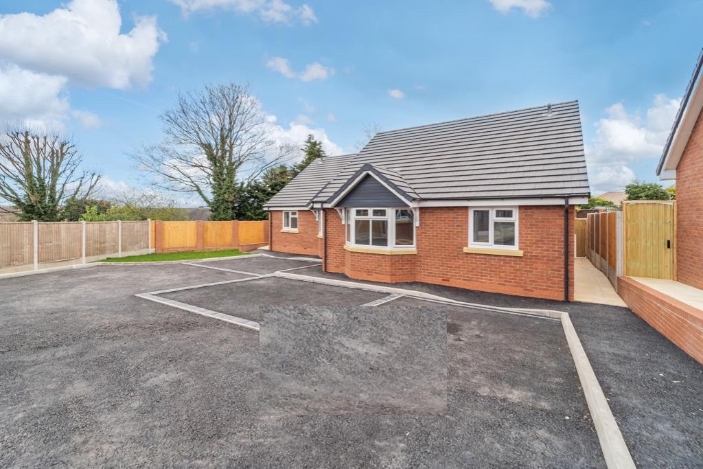 Codsall, Wolverhampton 2 Bed Bungalow, Lime Tree Road, WV8 To Rent