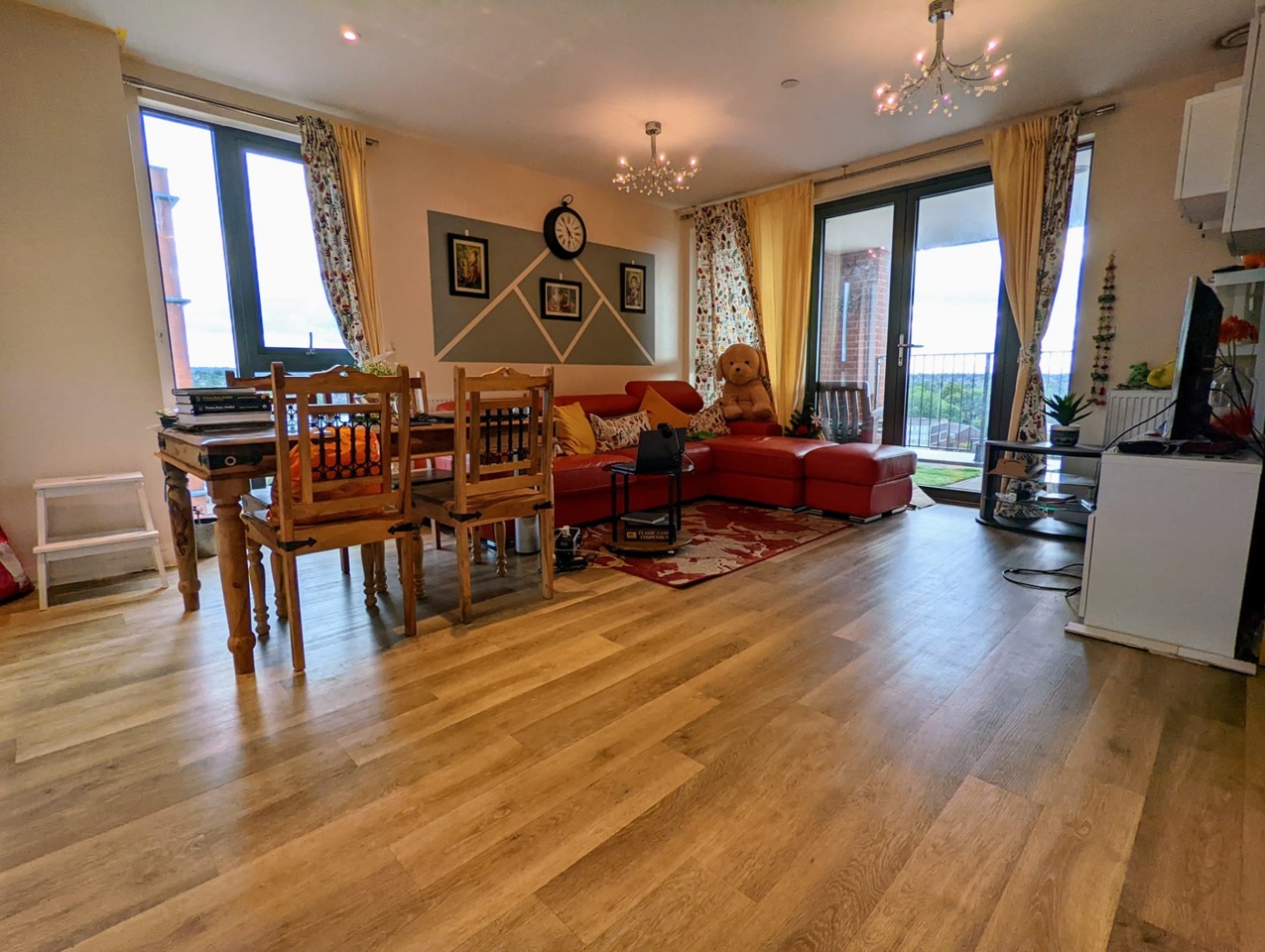 Sutton 2 Bed Flat, Charlotte House, SM1 To Rent Now for £1,600.00 p/m