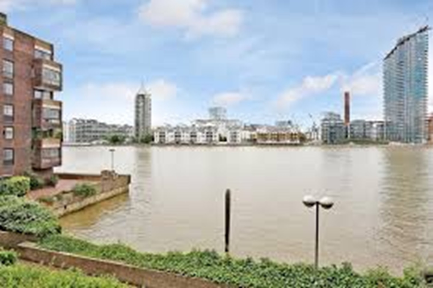 Battersea 2 Bed Flat, Battersea Square, SW11 To Rent Now for £2,750