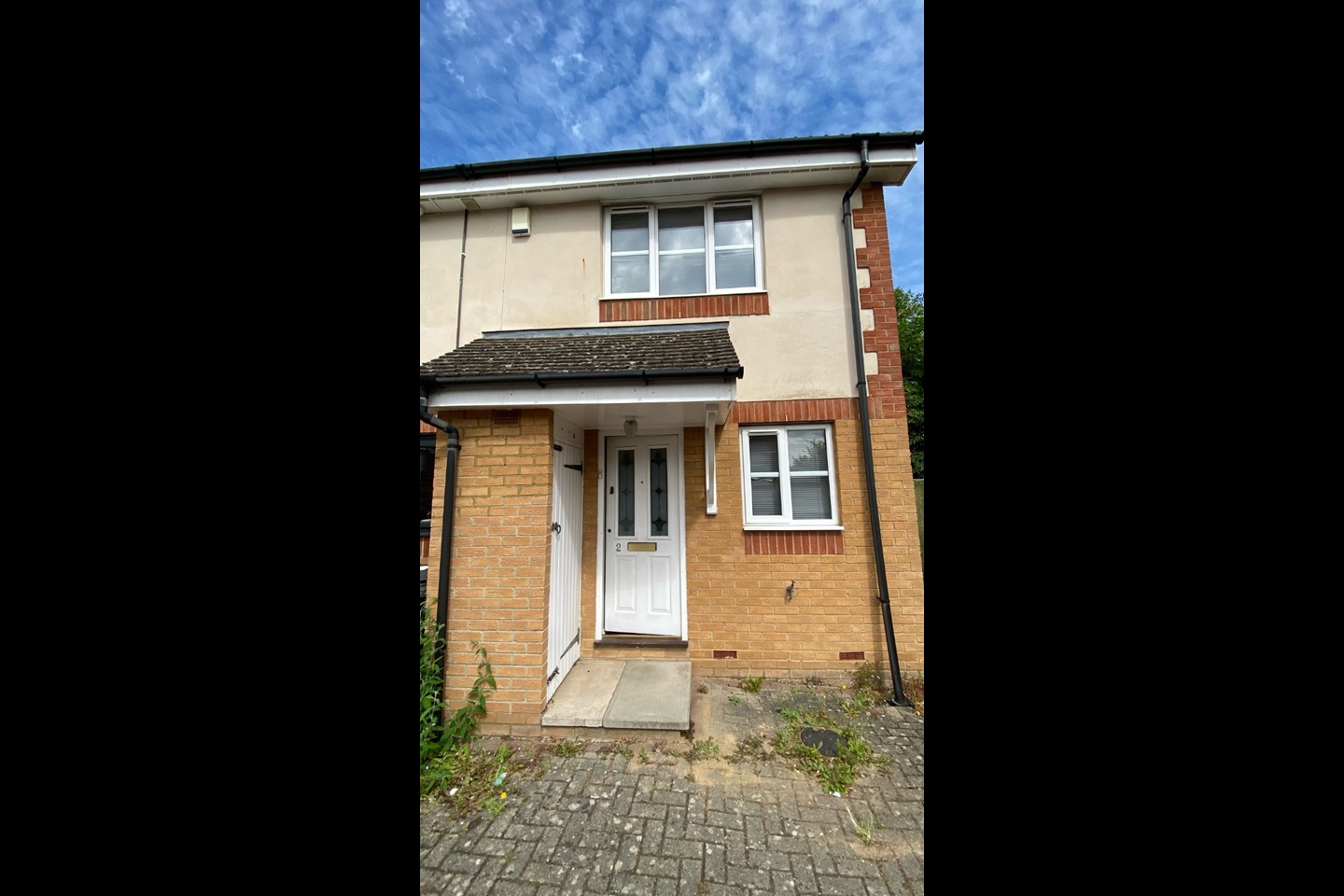 Slough 2 Bed SemiDetached House, Ferrers Close, SL1 To Rent Now