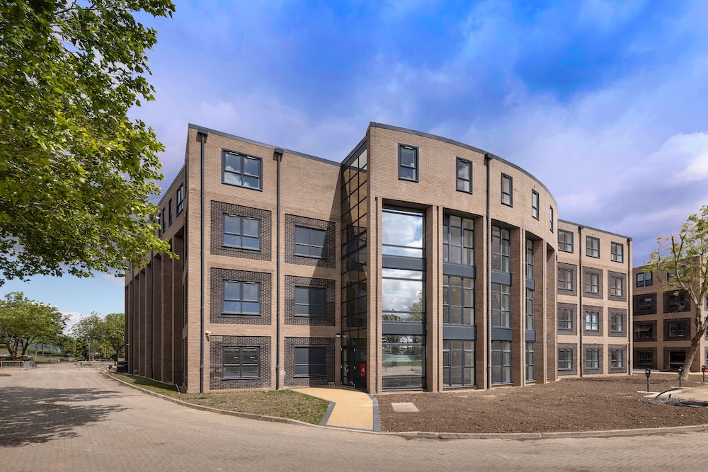 Swindon 1 Bed Flat, Town Centre, SN2 To Rent Now for £855.00 p/m