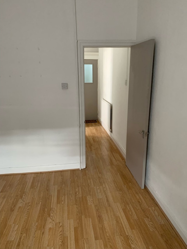 Sutton Coldfield Studio Flat, Chester Road, B73 To Rent Now for £