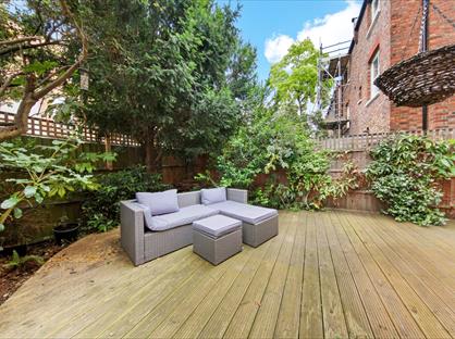 1 Bed Flat, Felix Avenue Crouch End, N8