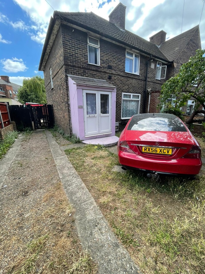 Dagenham 3 Bed Terraced House, Lodge Avenue, RM9 To Rent Now for £