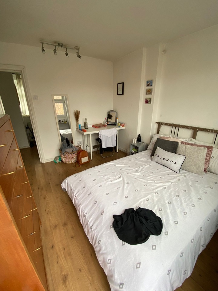 London 3 Bed Flat, Detling House, SE17 To Rent Now for £2,400.00 p/m