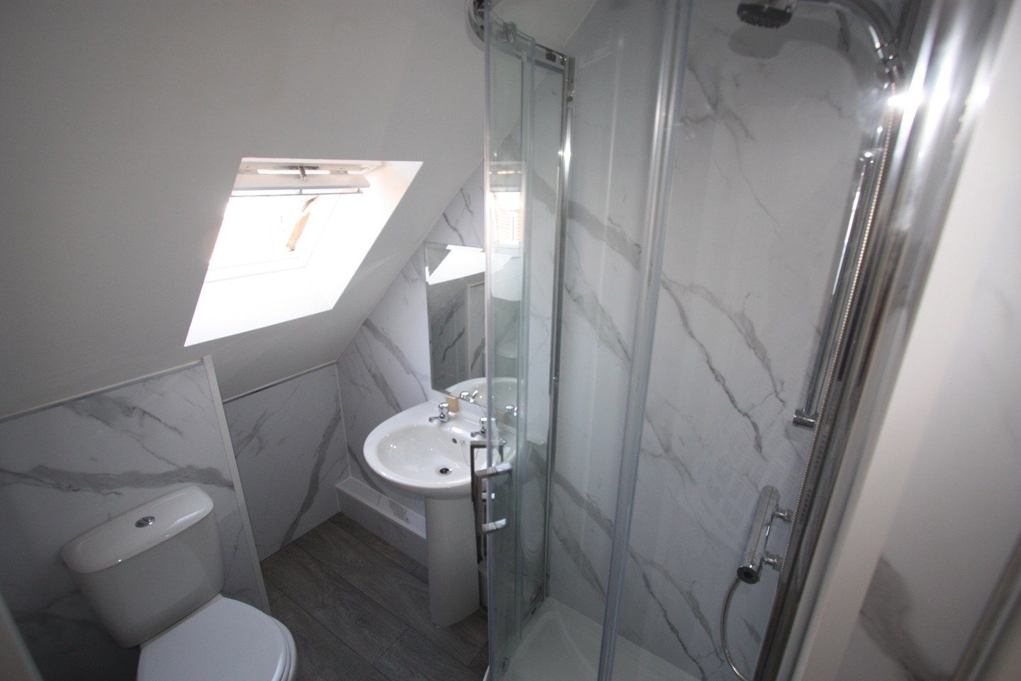 Wirral Studio Flat, Wallasey, CH45 To Rent Now for £450.00 p/m