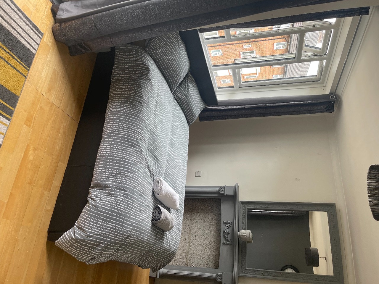 London Room in a Shared Flat, Mildmay House, SW15 To Rent Now for £