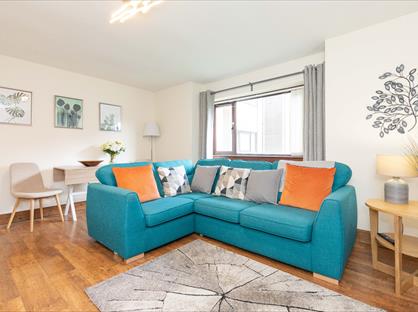 2 Bed Flat, Allanfield, EH7