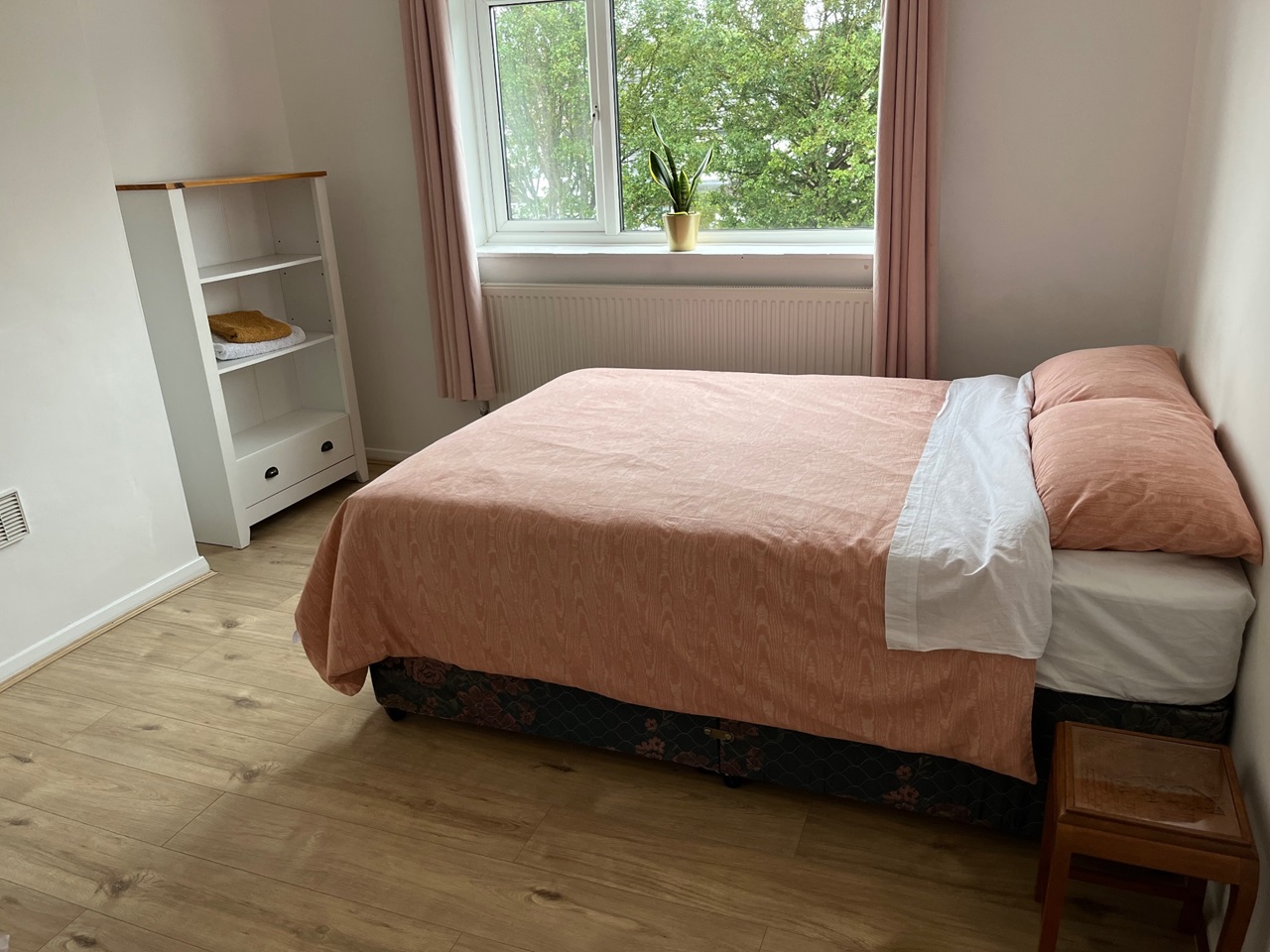 Hutton, Brentwood Room in a Shared House, Rayleigh Road, CM13 To