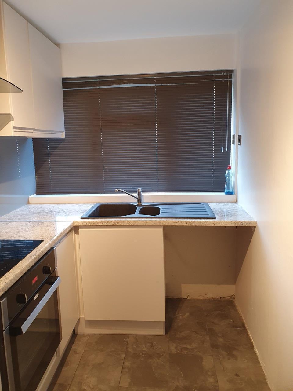 Bedford 1 Bed Flat, Goldington Green, MK41 To Rent Now for £800.00 p/m