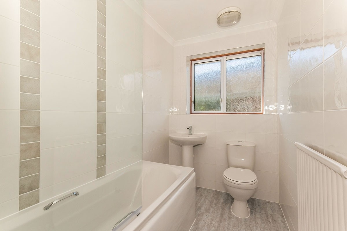 Lincoln 3 Bed Bungalow, Albion Close, LN1 To Rent Now for £950.00 p/m