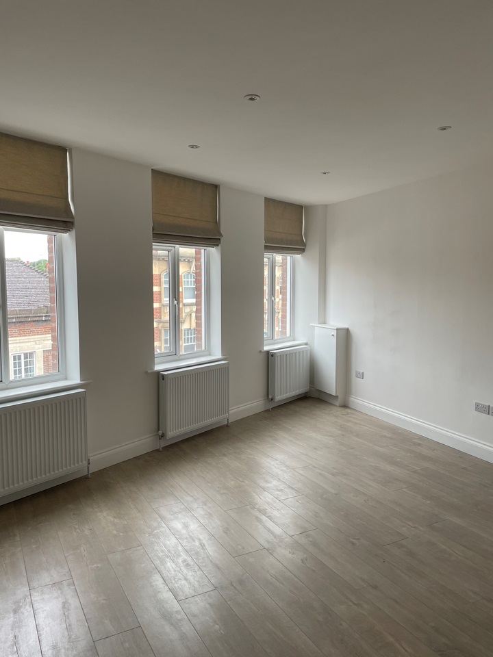 Twickenham 1 Bed Flat, York Street, TW1 To Rent Now for £1,475.00 p/m