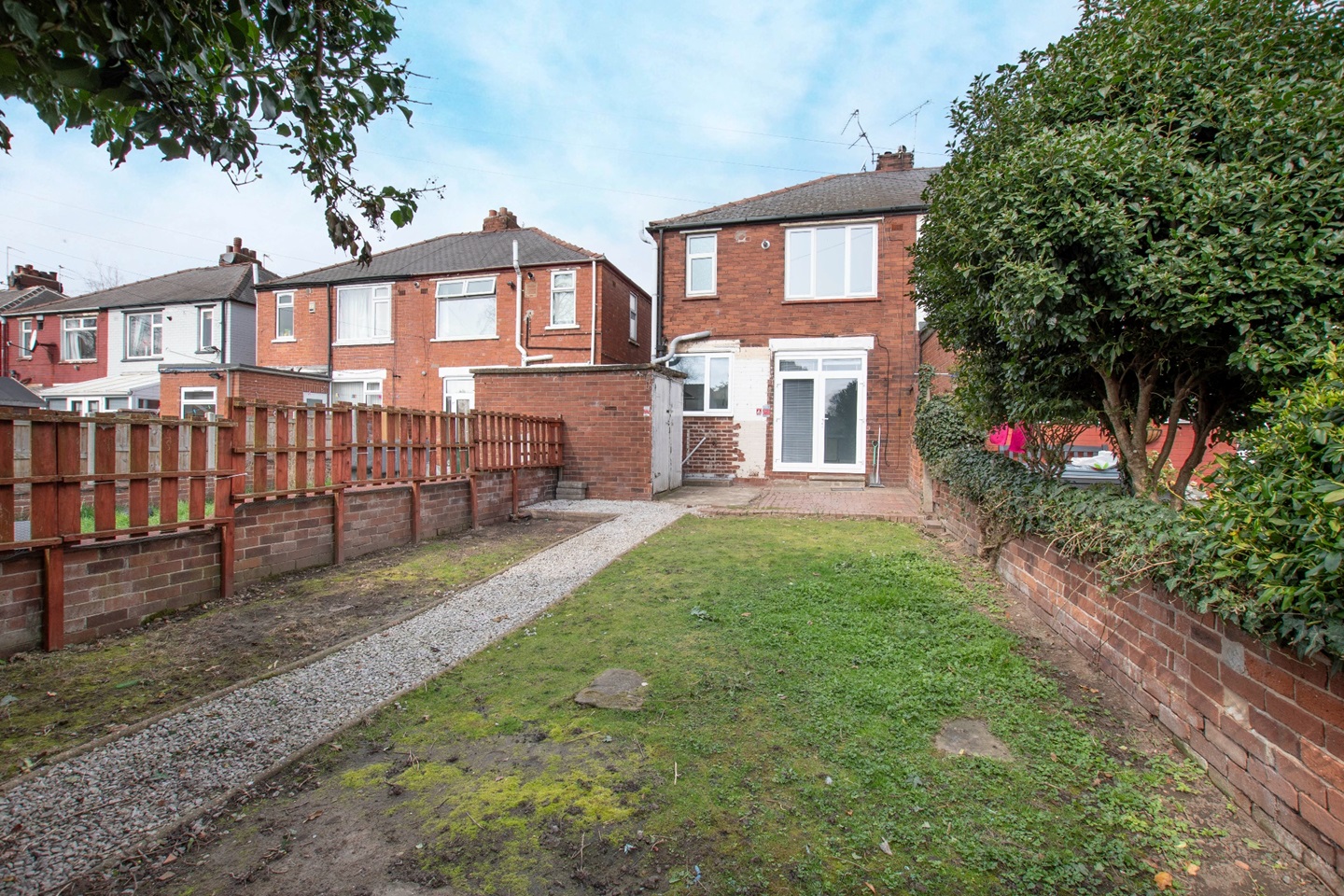 Doncaster 3 Bed SemiDetached House, Littlemoor Lane, DN4 To Rent