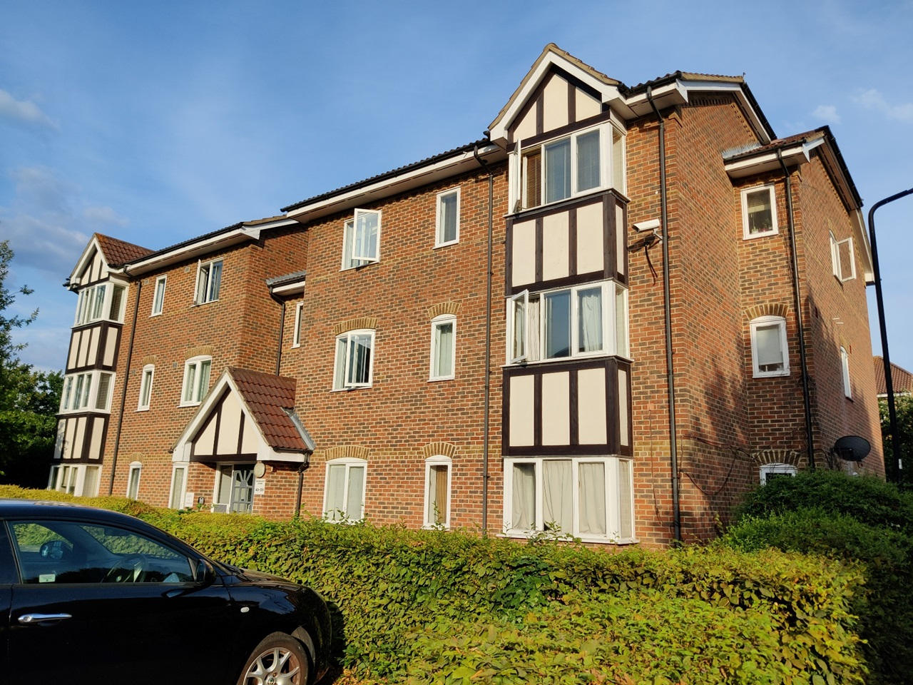 London 2 Bed Flat, Woodgate Drive, SW16 To Rent Now for £1,500.00 p/m