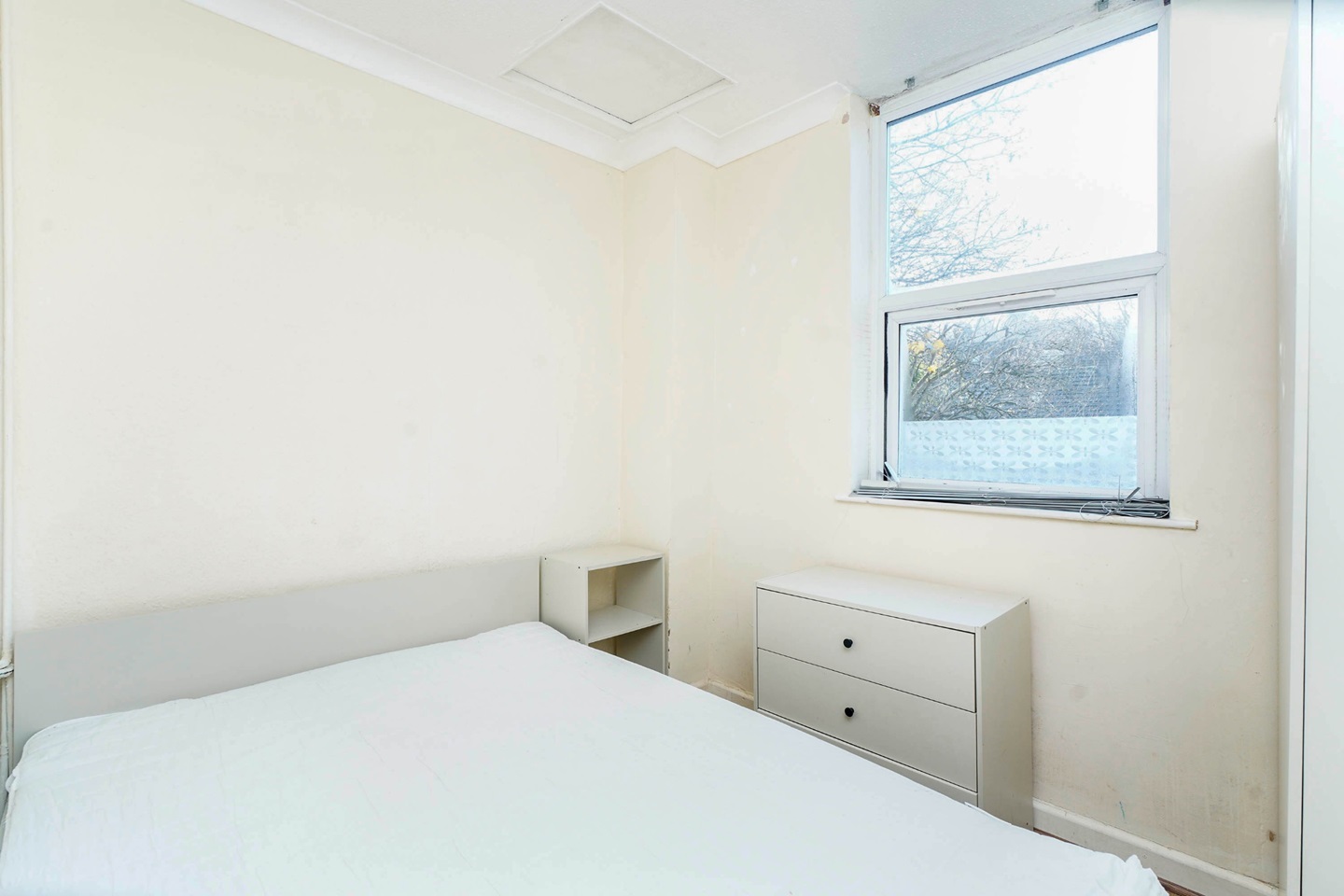 Luton 1 Bed Flat, Cardiff Grove, LU1 To Rent Now for £925.00 p/m