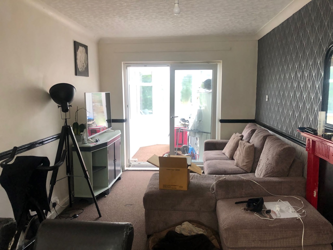 Batley 3 Bed SemiDetached House, Carr Side Crescent, WF17 To Rent