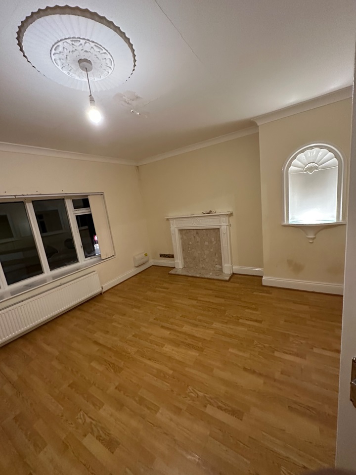 Edlington, Doncaster 2 Bed Flat, Main Avenue, DN12 To Rent Now for