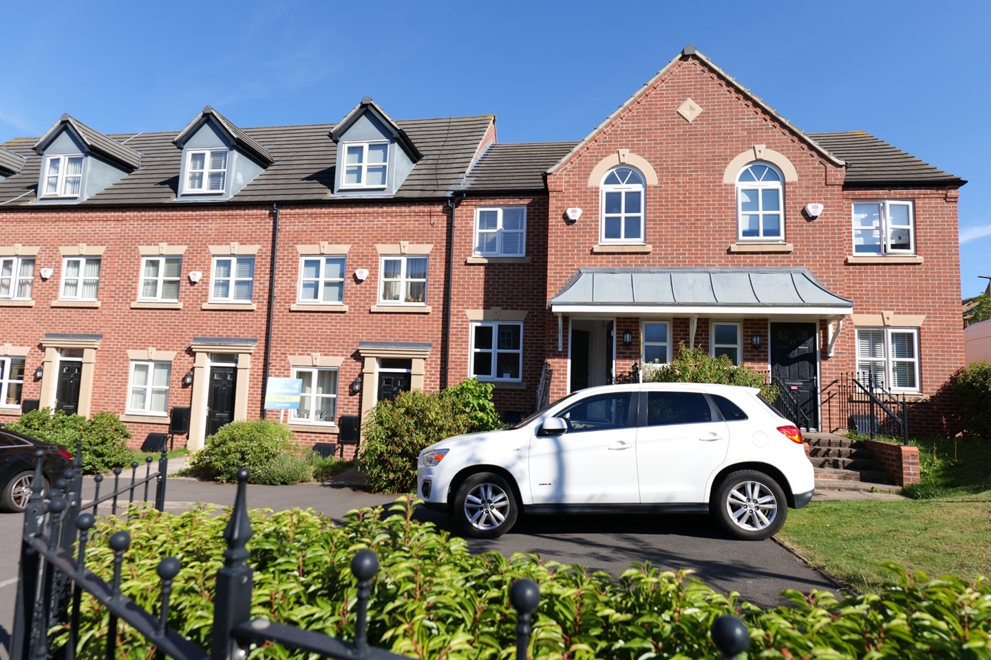 Oldbury 3 Bed Terraced House, Gower Croft, B69 To Rent Now for £