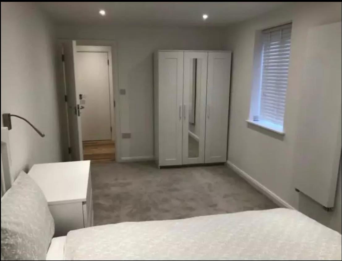 London 2 Bed Flat, Framlingham Crescent, SE9 To Rent Now for £1,400.00 p/m