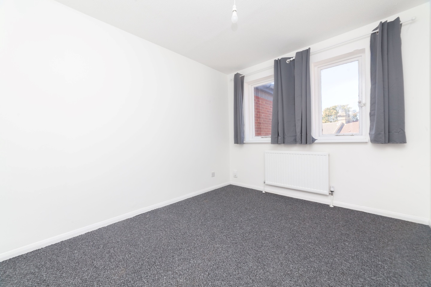 London 2 Bed Flat, Wrens Court, E13 To Rent Now for £1,625.00 p/m