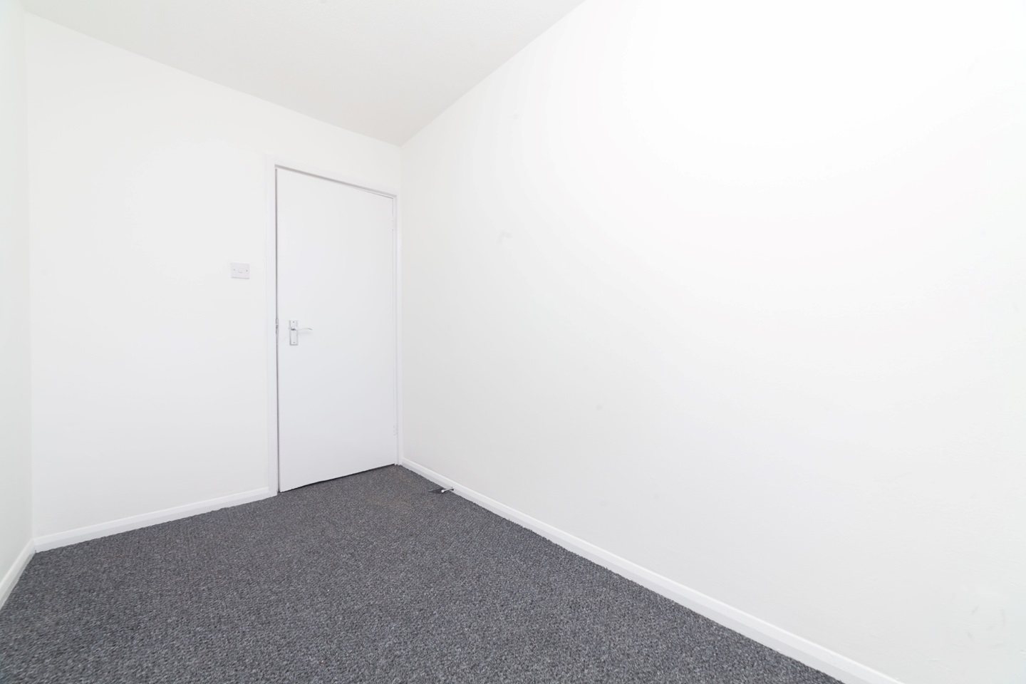 London 2 Bed Flat, Wrens Court, E13 To Rent Now for £1,625.00 p/m