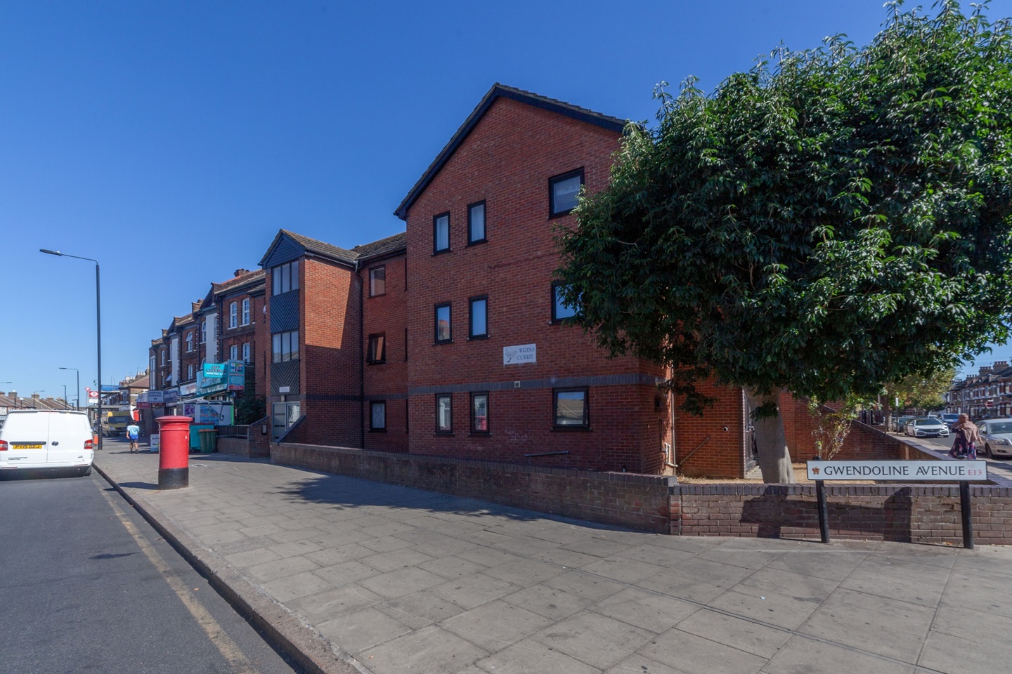 London 2 Bed Flat, Wrens Court, E13 To Rent Now for £1,625.00 p/m