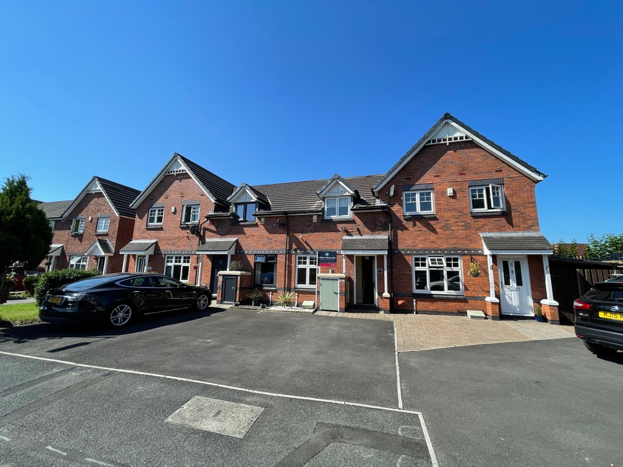 Farnworth, Bolton 2 Bed Terraced House, Dixon Green Drive, BL4 To