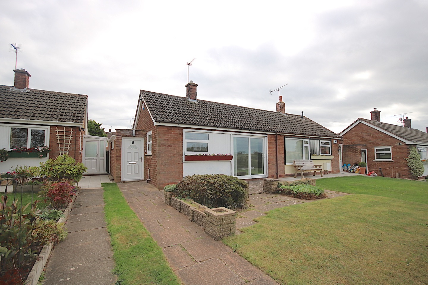 Allesley, Coventry 2 Bed Bungalow, Marystow Close, CV5 To Rent Now
