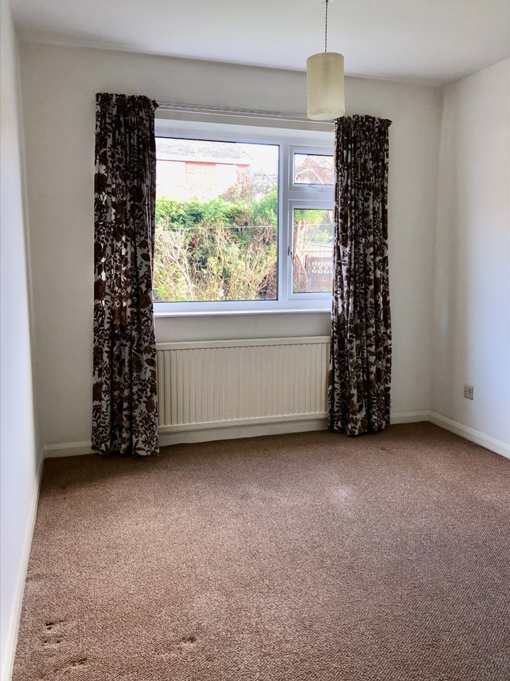 Pontefract 3 Bed Bungalow, Larks Hill, WF8 To Rent Now for £850.00 p/m