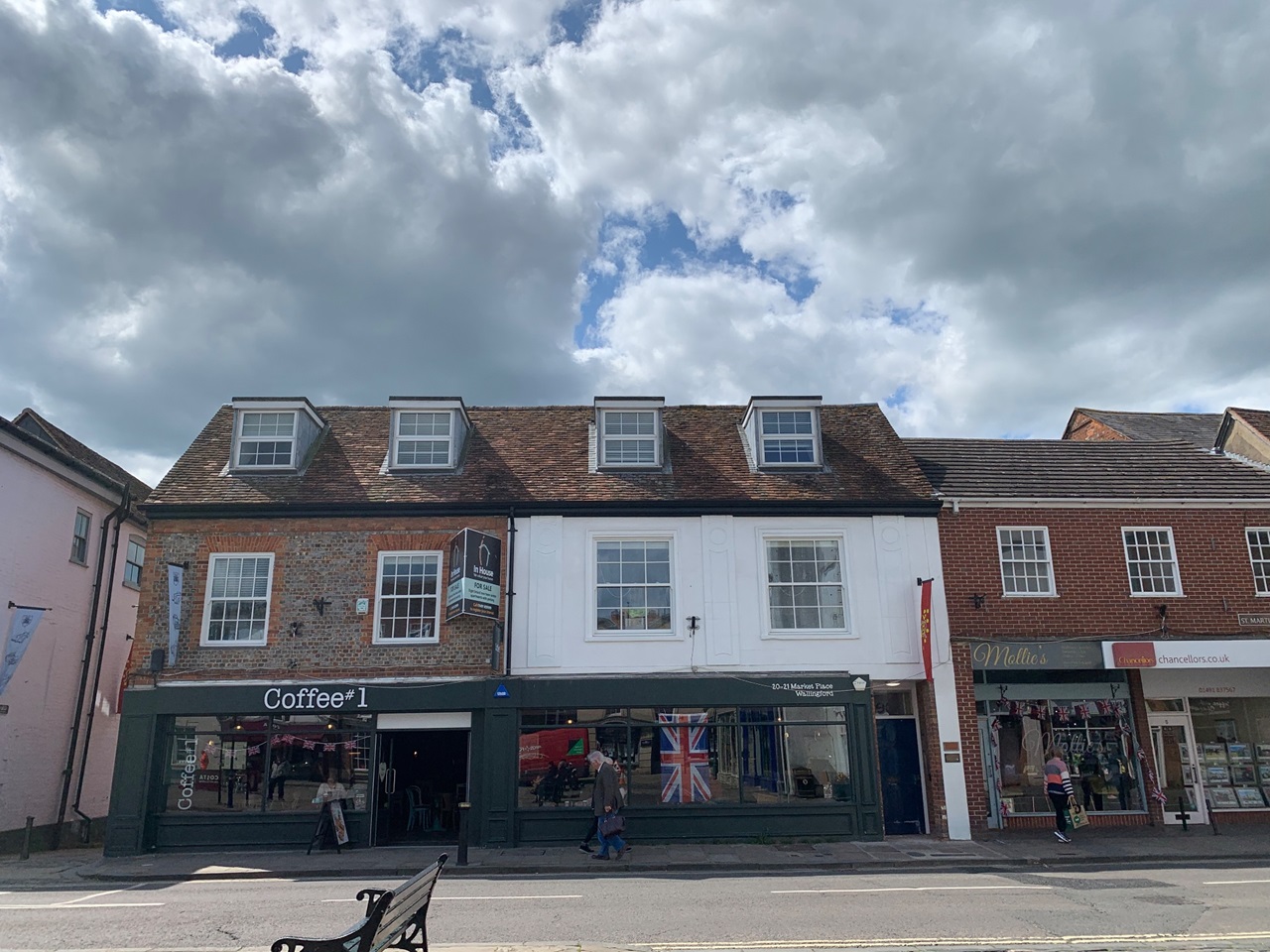 Wallingford 1 Bed Flat, Market Place, OX10 To Rent Now for £1,100.
