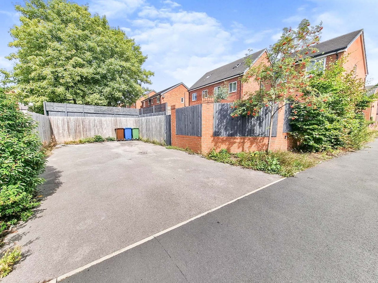 Platt Bridge, Wigan 3 Bed Detached House, St. Nathaniels Close, WN2