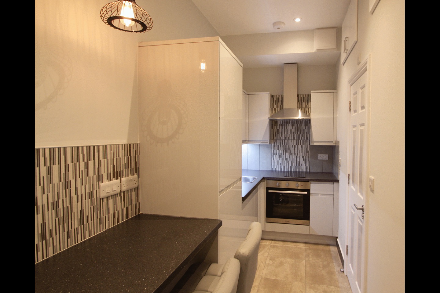 Bournemouth Studio Flat, Yelverton Road, BH1 To Rent Now for £900.