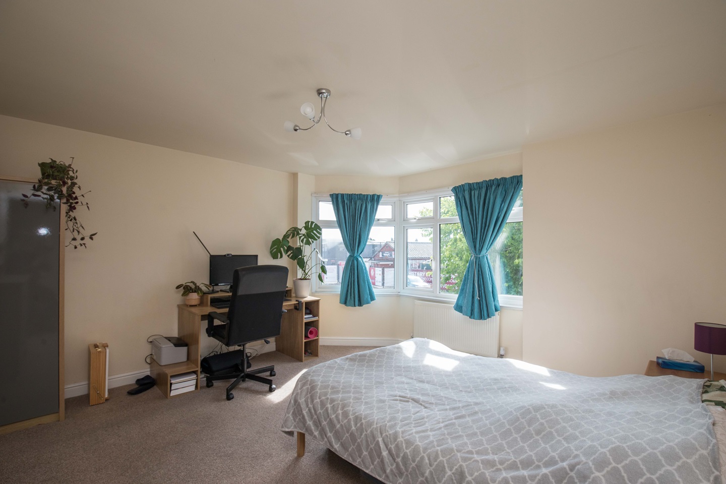Woking 1 Bed Flat, Rosewood, GU22 To Rent Now for £925.00 p/m