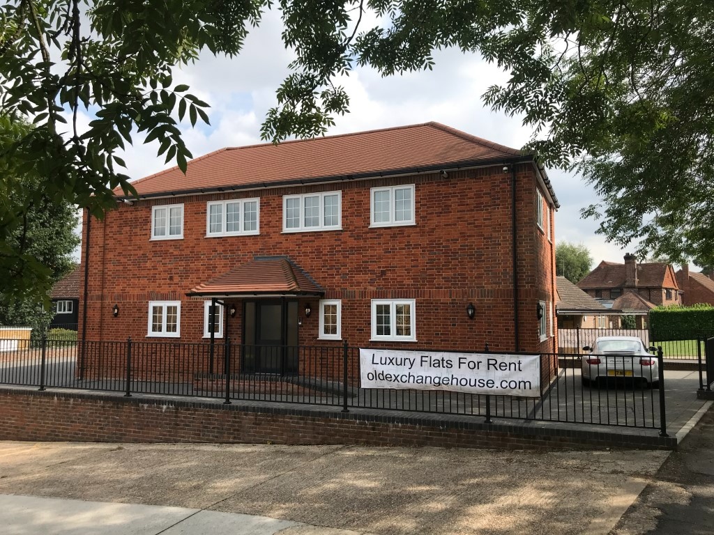 Wheathampstead, St. Albans 1 Bed Flat, Marford Road, AL4 To Rent