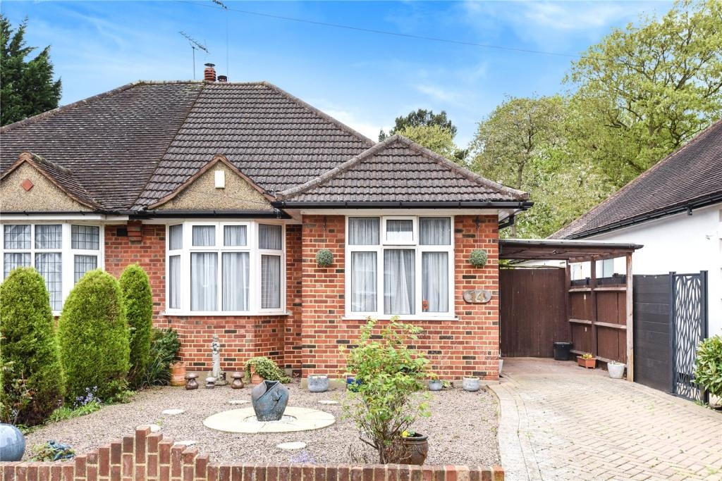 Pinner 2 Bed Bungalow, Hereford Gardens, HA5 To Rent Now for £2,000