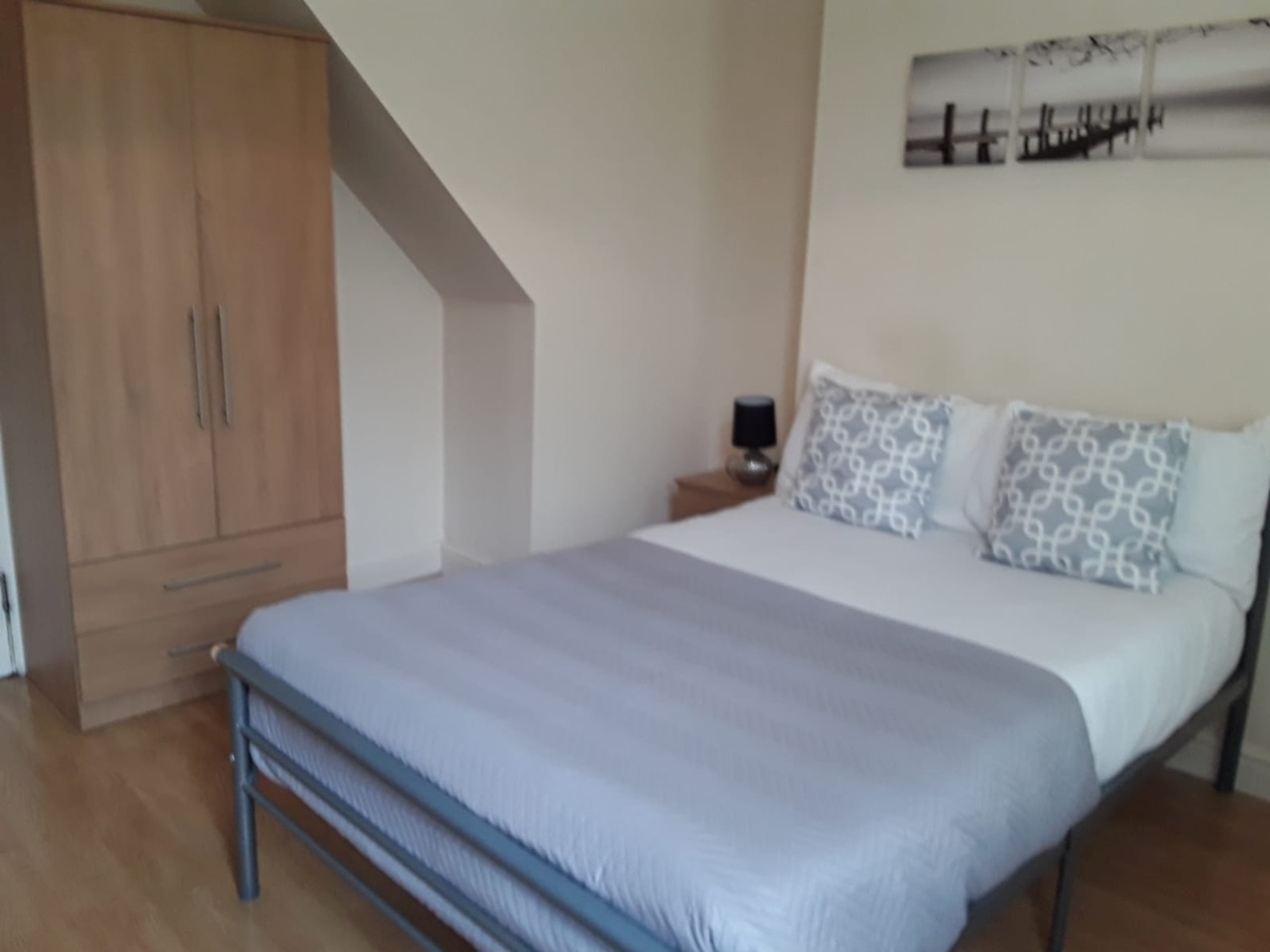 Shirebrook, Mansfield Room in a Shared House, Field Drive, NG20 To